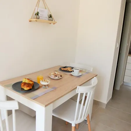 Casa Raymo Apartment Kanálion