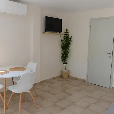 Casa Raymo Daire *